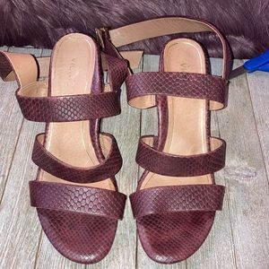 ❤️Vionic Blaine Snake Embossed Heels❤️